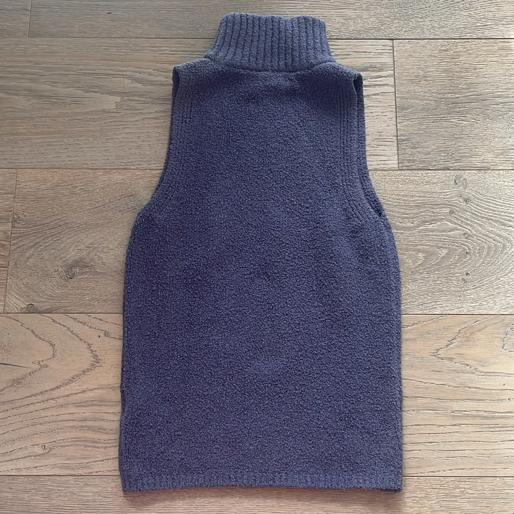 Express Turtleneck Sleeveless Fitted Sweater in Slate Blue -Small - Picture 6 of 10